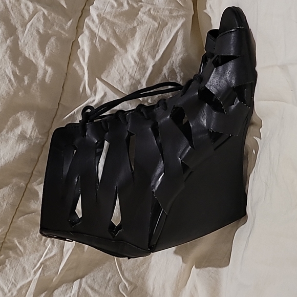 MIA Shoes - mia black heels size 7.5